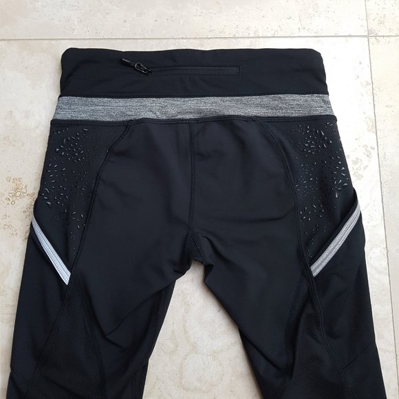 NWOT Lululemon Crop Leggings (Black/Grey) - Picture 7 of 10
